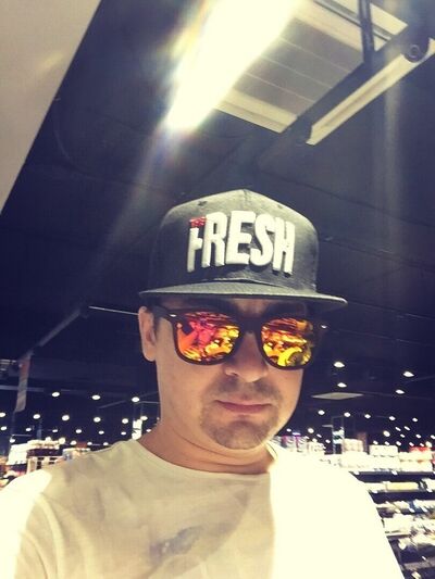  ,   Artur, 42 ,   ,   , c 