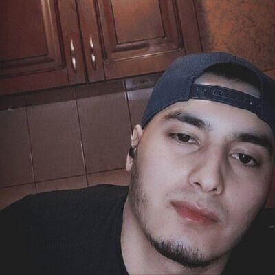  ,   Jony, 27 ,     