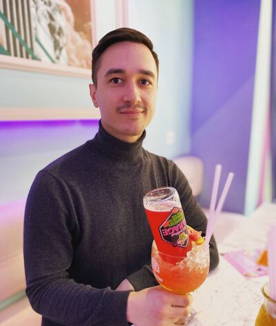  ,   Nik, 29 ,   ,   