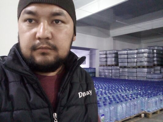  ,   Mansurjon, 33 ,   ,   