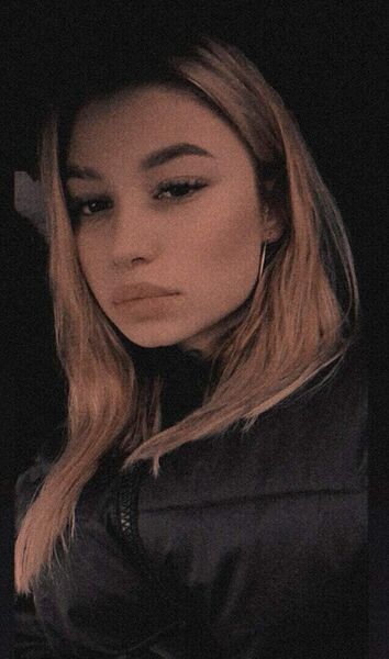  ,   Dorina, 25 ,   ,   