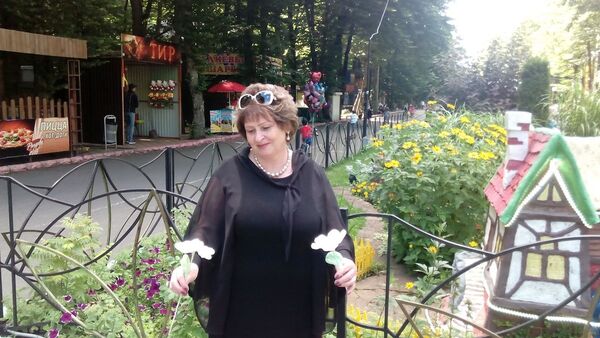  ,   Nina, 71 ,   ,   , c 