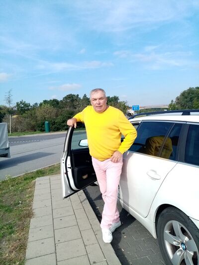  ,   Alexey, 52 ,   , c 