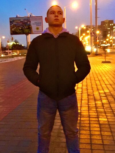  ,   Denis, 28 ,   ,   