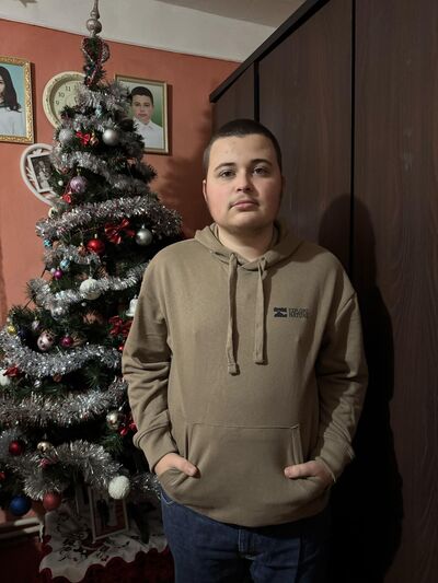  ,   Istvan, 20 ,   ,   