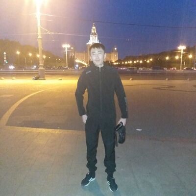  ,   Maks, 37 ,   ,   , c 