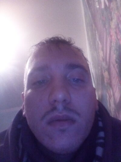  ,   Dima, 33 ,   