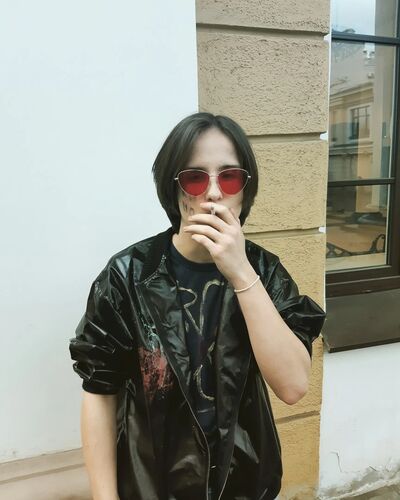  -,   , 22 ,   