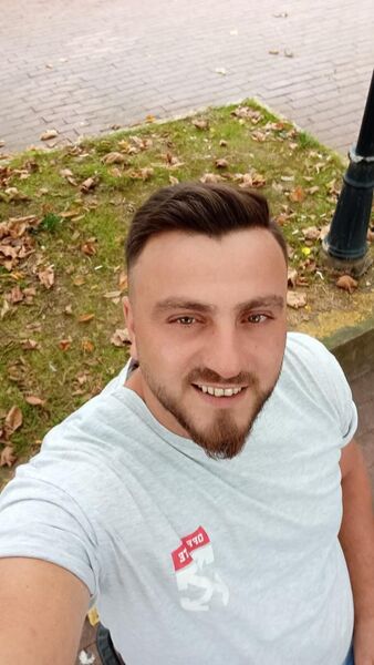  Frankfurt am Main,   Yasar, 34 ,   ,   