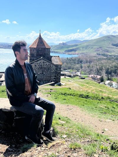  ,   Nariman, 43 ,   ,   