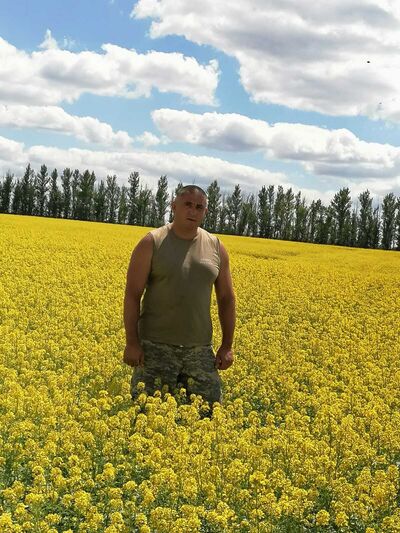  ,   Ruslan, 40 ,   