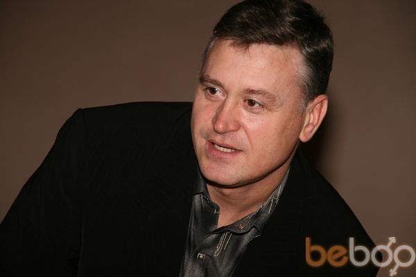  ,   Viktor, 52 ,   ,   , c 