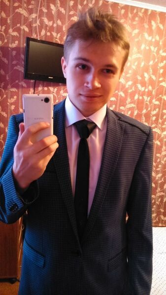 ,   Anton, 32 ,   ,   , c 
