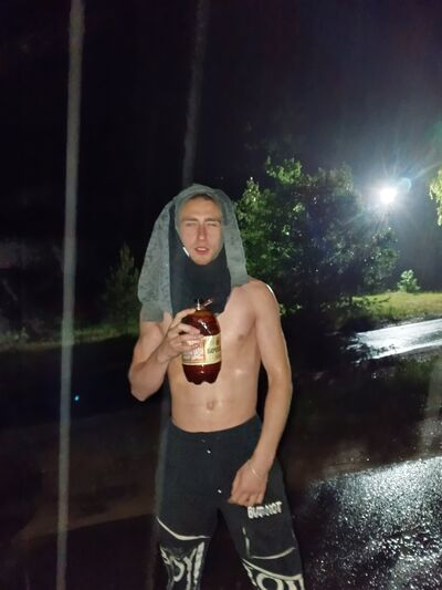  ,   Vlad, 20 ,   ,   
