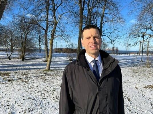  ,   Evans Robert, 61 ,   ,   