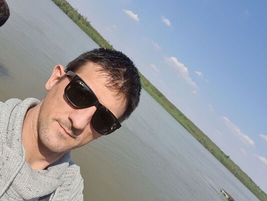  ,   Ilija, 39 ,   ,   
