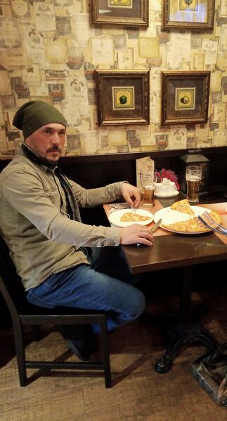  ,   Oktay, 40 ,   ,   