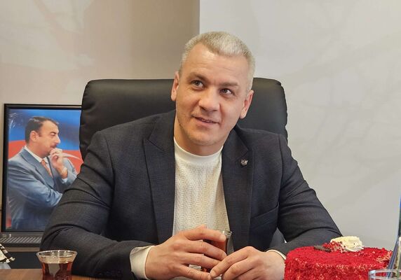  ,   Aleksandr, 39 ,   ,   , c , 