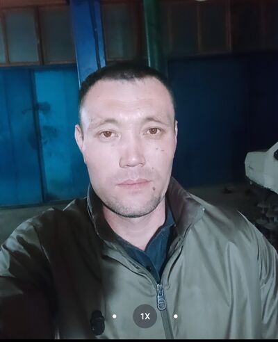  ,   Dauren, 39 ,   ,   