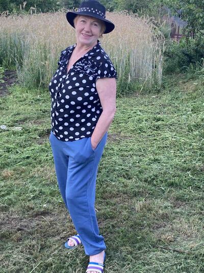 ,   Aleksandra, 66 ,   c , 