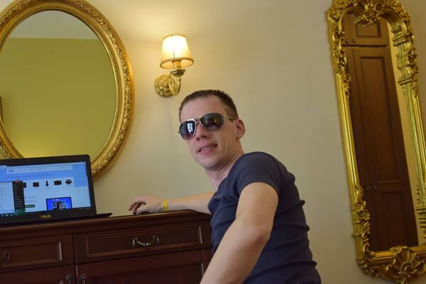  ,   Sergei, 38 ,  