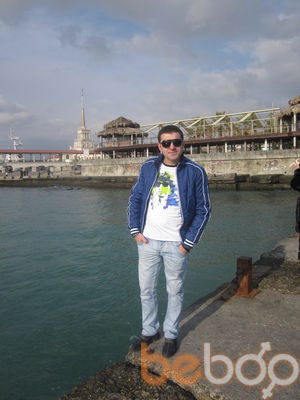  ,   Artur, 41 ,     , c 