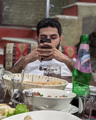  ,   Arman, 27 ,   ,   , c 