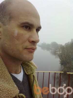  ,   Maksim, 42 ,   