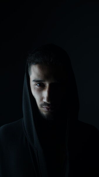  ,   Azik, 25 ,   ,   , c , 
