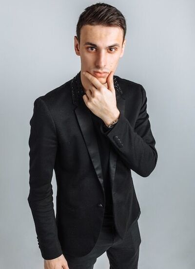  ,   Alik, 34 ,   ,   