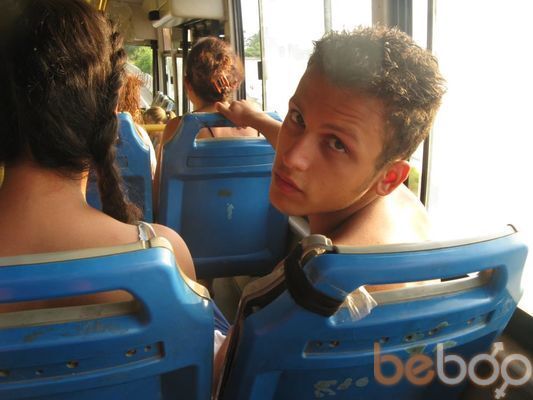  ,   Arsen, 32 ,   