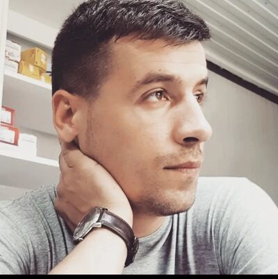  ,   Stefan, 34 ,   ,   
