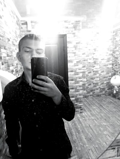  ,   Nichita, 21 ,   ,   