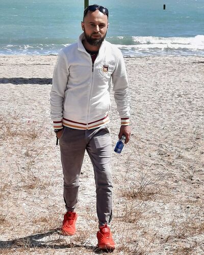  ,   Ramin, 39 ,   ,   , c 