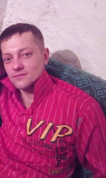  ,   Alex, 40 ,   c 