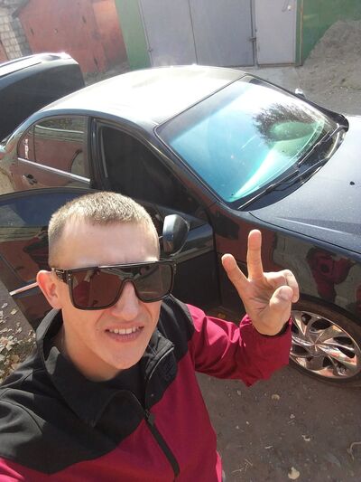  ,   Viktor, 35 ,   c 