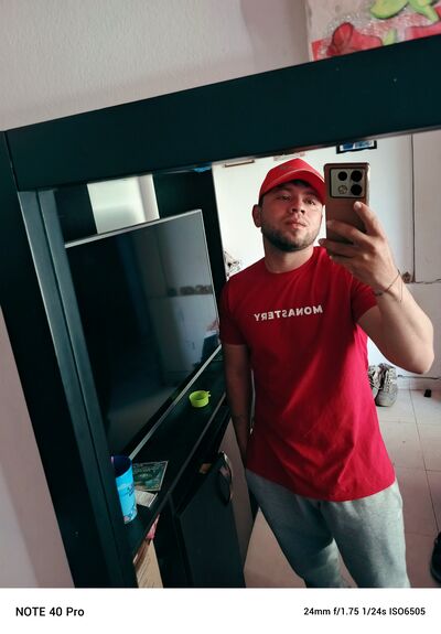  Bogota,   Davian, 32 ,   ,   