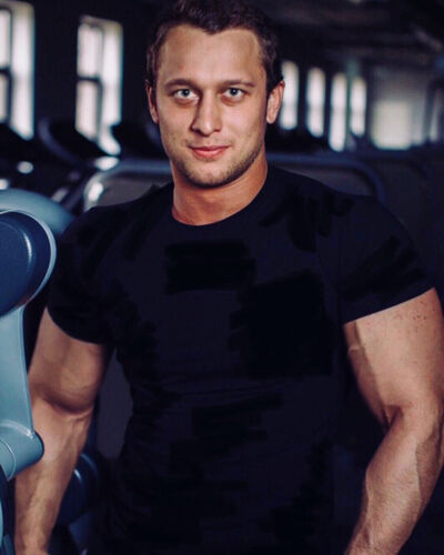  -,   Anton, 32 ,   ,   