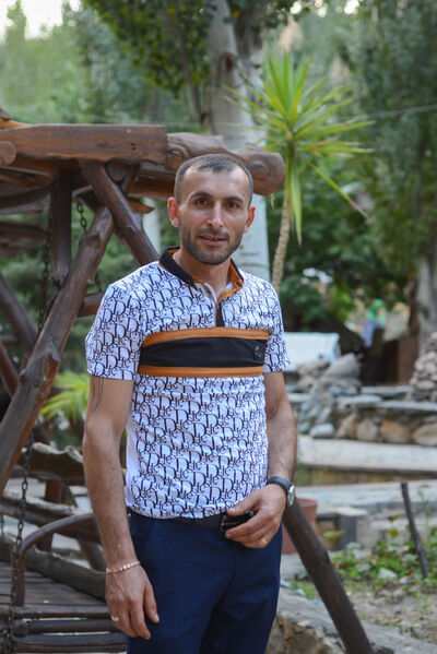  ,   Arman, 36 ,   ,   , 