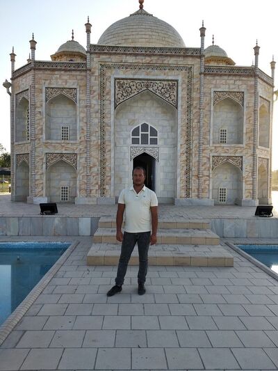  ,   Sadriddin, 38 ,  