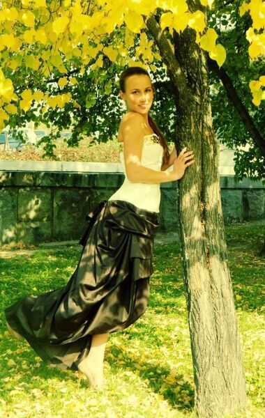  -,   Anni, 32 ,   ,   , c 