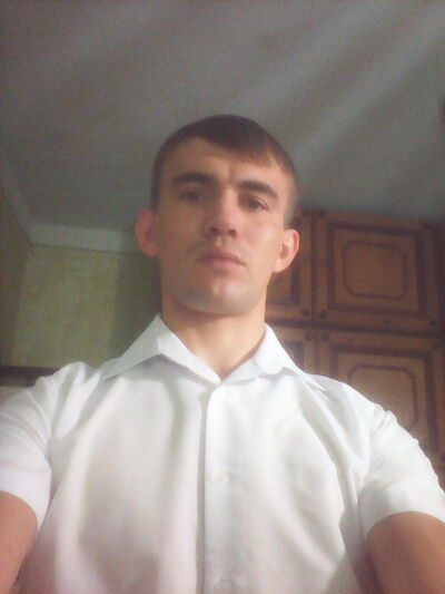  ,   Sergiu, 35 ,   