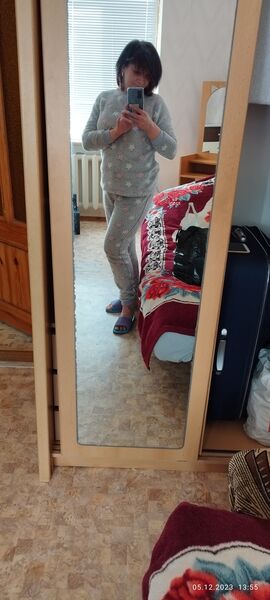  ,   Lana, 40 ,   ,   , c , 
