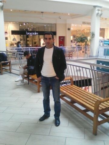  ,   Zoro, 44 ,  