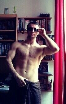  14564716  Anton, 48 ,    