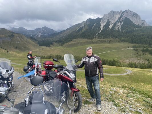  ,   Vassili, 69 ,   ,   