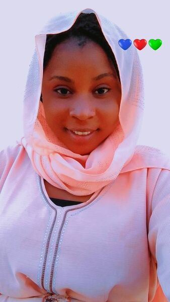  ,   Lila, 25 ,   ,   , c , 