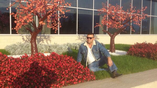  ,   Maksim, 47 ,   ,   , c 
