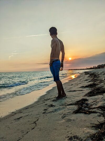  ,   Rigoberto, 25 ,   c 