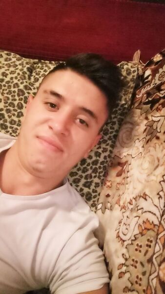 ,   Artur, 28 ,   ,   , c 